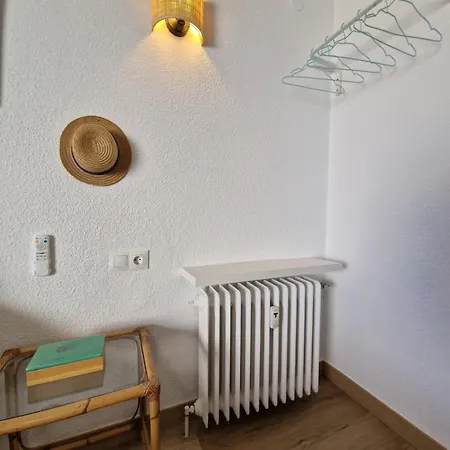 Apartamento Azul - Estudio Con Vistas Al Mar, Piscina Y Acceso Directo A La Playa By Redi